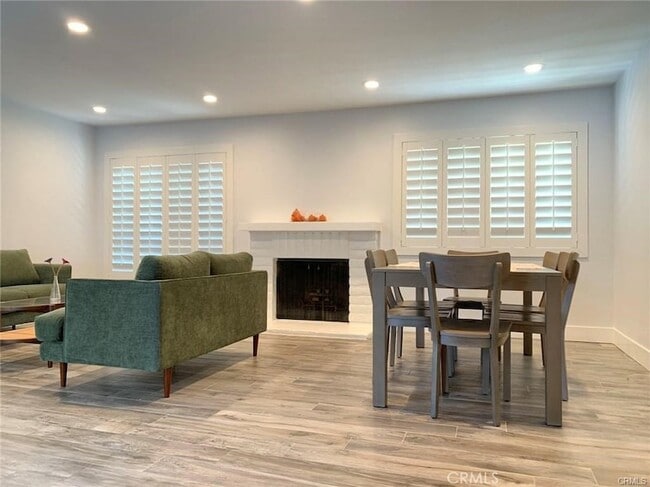 Foto del edificio - 16264 Sierra Ridge Way