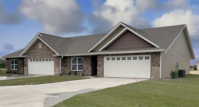 Building Photo - 2018 Serenade Ln