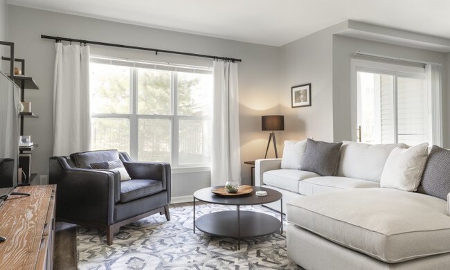 La sofisticada sala de estar - Pembroke Woods