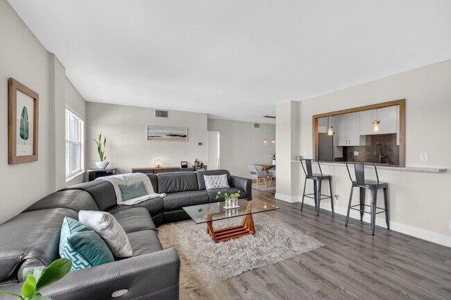 Foto del edificio - 2555 NE 11th St