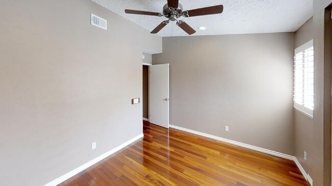 Building Photo - 8275 Sutterhome Pl