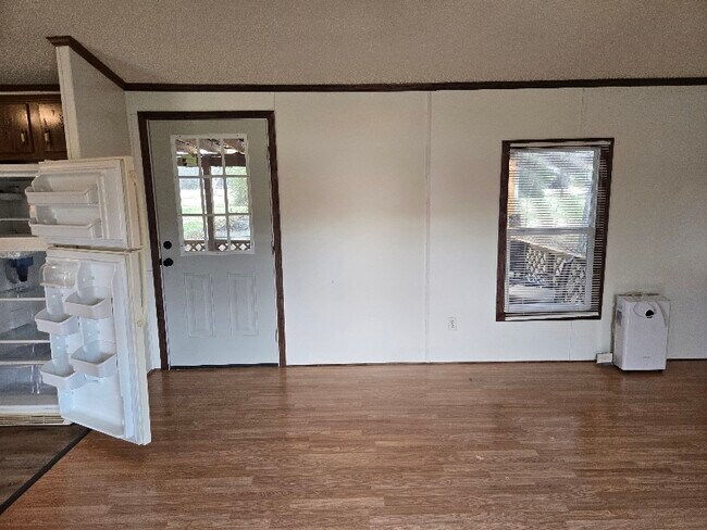 Foto del edificio - 8860 Teague Rd