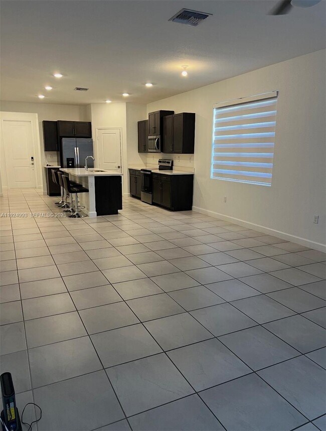 Building Photo - 27034 SW 132 Ct Rd