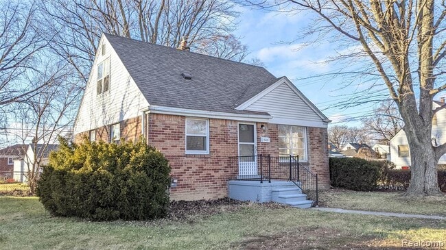 Building Photo - 25425 Mackinac St