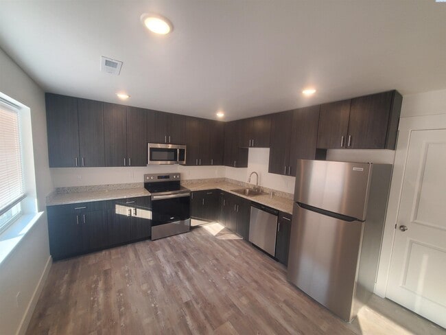 Foto del edificio - Brand new for rent