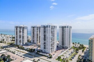 Building Photo - 2301 S Ocean Dr