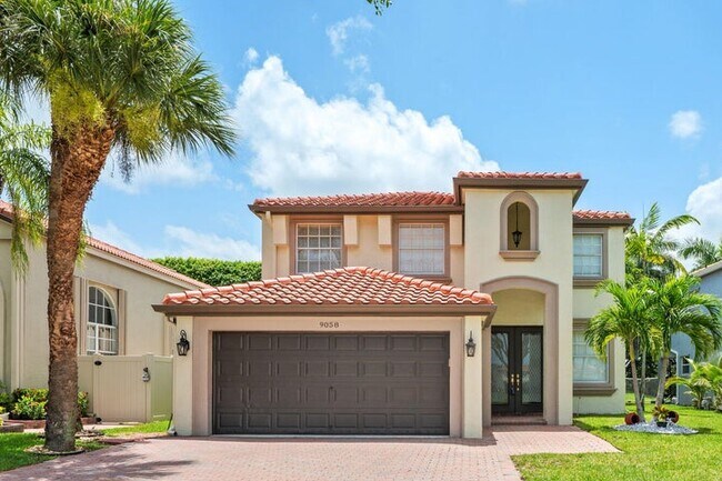 Building Photo - 9058 Alexandra Cir