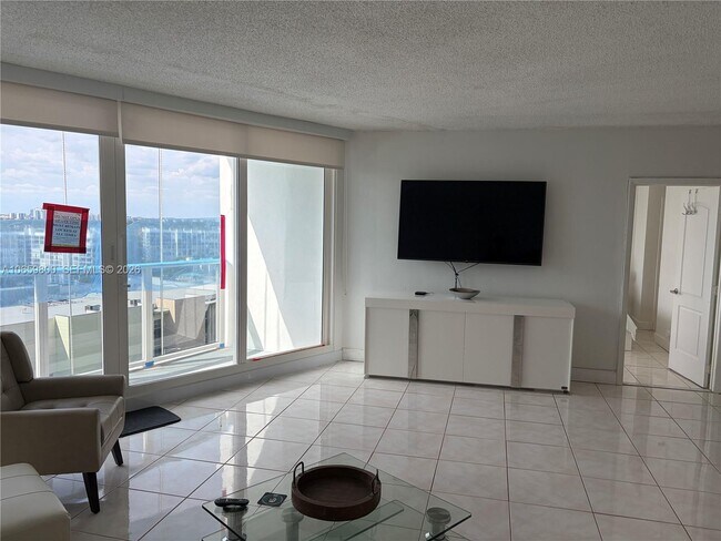 Foto del edificio - 3505 S Ocean Dr