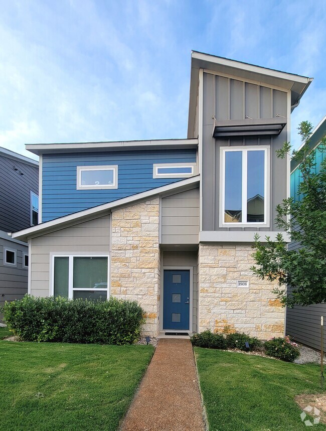 Building Photo - 1908 Teagle Dr