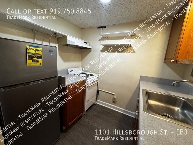 Foto del edificio - 1101 Hillsborough St