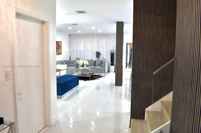 Foto del edificio - 6763 NW 107th Pl