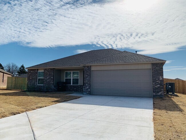 Foto del edificio - Newer Construction Home for Rent!
