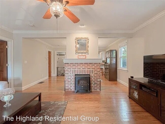 Building Photo - 3 br, 2 bath House - 1998 Whittier Avenue