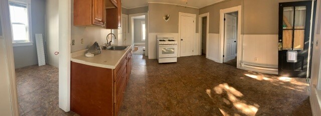 Primary Photo - 150 Kelley St