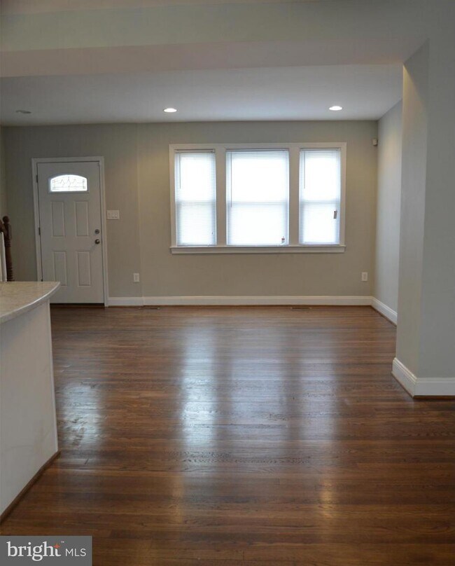 Living Room - 316 Division Ave NE