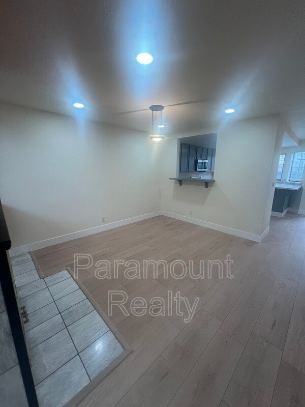 Foto del edificio - 1547 Chihong Dr