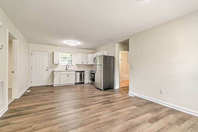 Foto del edificio - 3 Bedroom 1 Bathroom Home in Jonesborough, TN