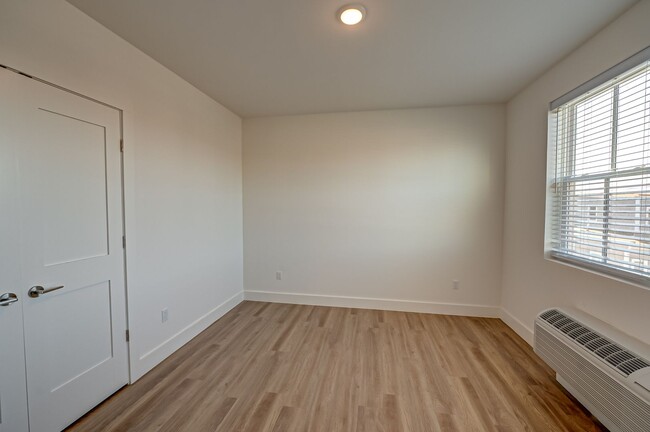 Interior Photo - Greenview Mill House