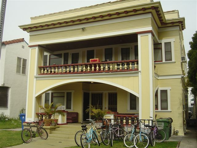 Building Photo - 1175 W 30th St