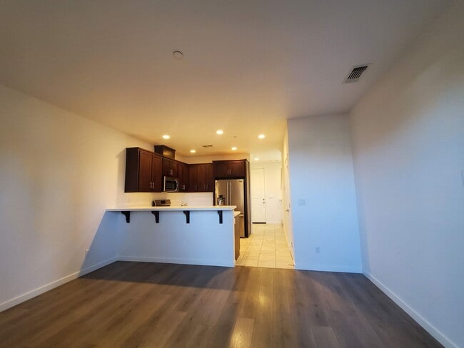 Building Photo - 4040 Alexander David Ct