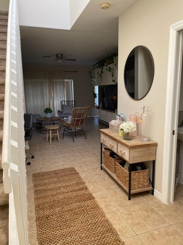 Building Photo - 617 Talia Cir