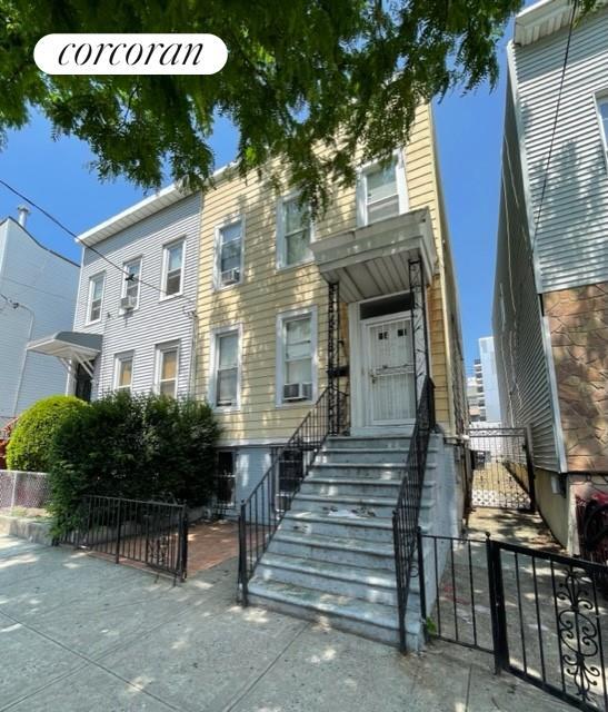 3211 38th Ave Unit 2, Queens, NY 11101 Room for Rent in Queens, NY