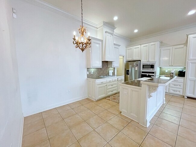 Foto del edificio - 3 Bedroom House off Bluebonnet