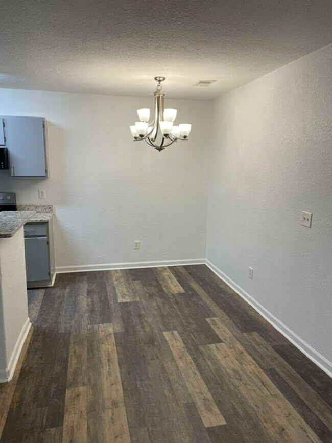 Building Photo - First Floor One Bedroom- Plantation Point Condo