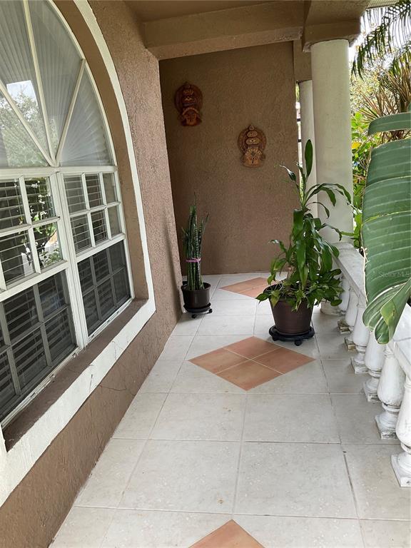 Foto del edificio - 562 Lake Cypress Cir