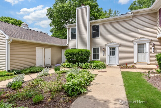 Building Photo - 453 Kensington Ct