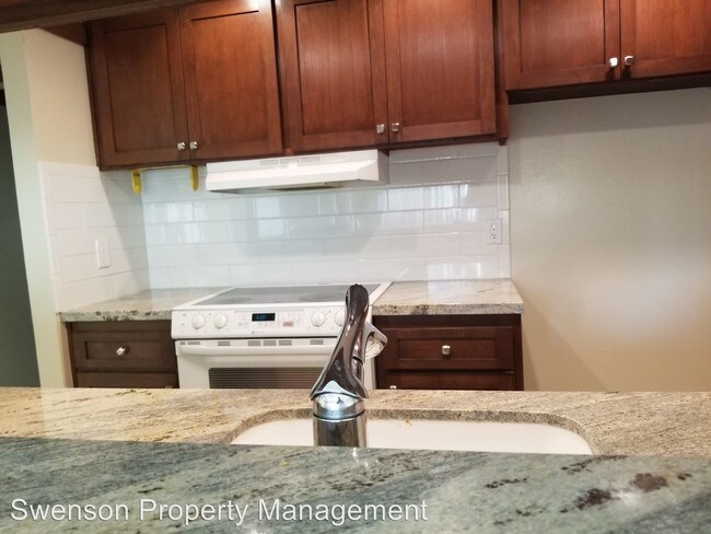 Building Photo - 2 br, 2 bath House - 2610 Meadow Glen Drive