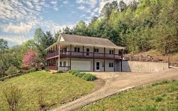 Building Photo - 4641 Arrowhead Rd