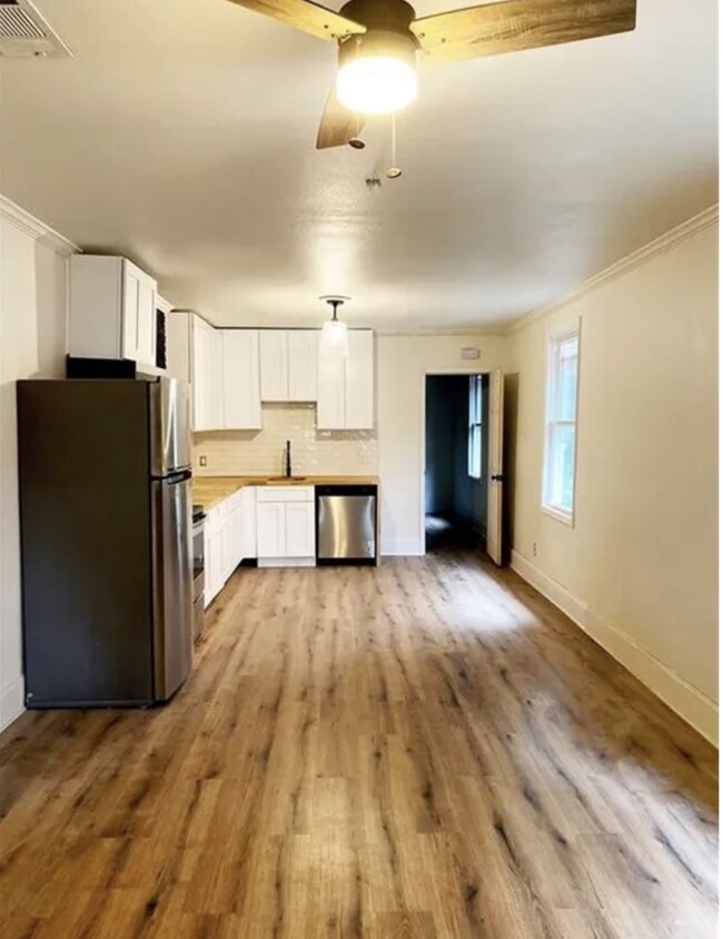 9031 Hickory Street, New Orleans, La 70118 - Townhome Rentals In New 