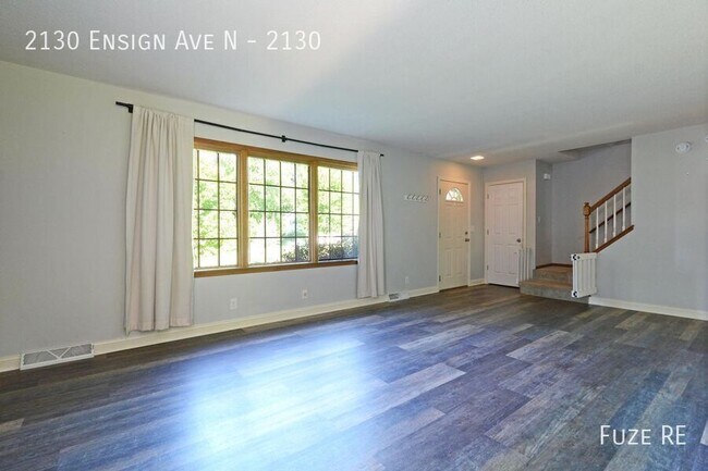 Foto del edificio - 2130 Ensign Ave N