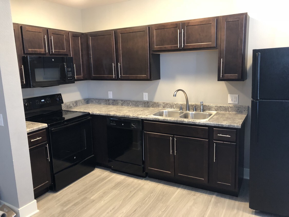 The Retreat at Mineral Springs Apartments 110 N Main St Martinsville, IN