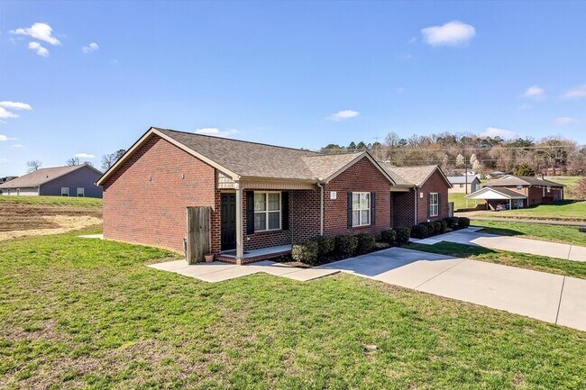 Building Photo - 509 S Old Sevierville Pike