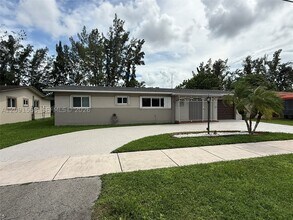 Building Photo - 11450 SW 47th St