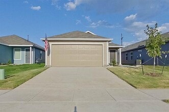 Building Photo - 843 Ponderosa Ln