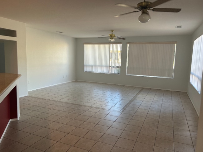 Foto del edificio - 17952 N Peppermill Ln