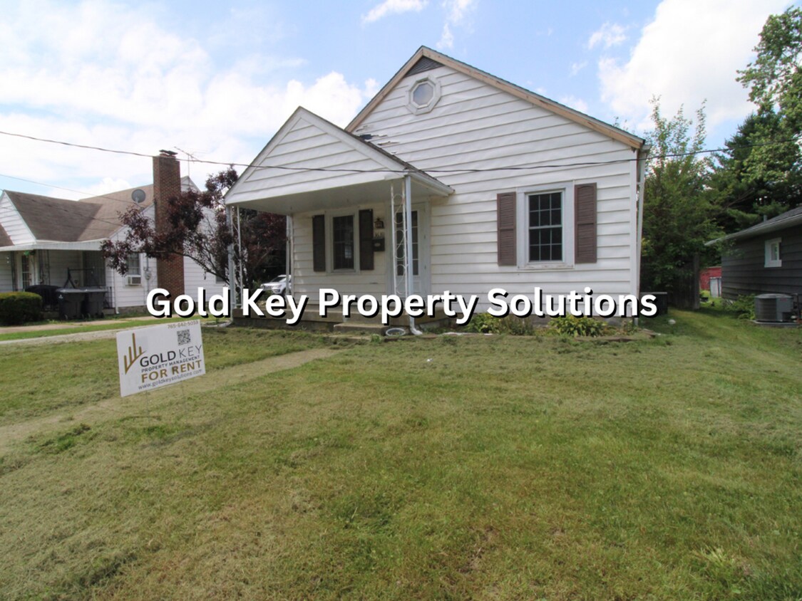 Foto principal - 3 Bed 1 Bath Home For Rent W/ Detached Gar...