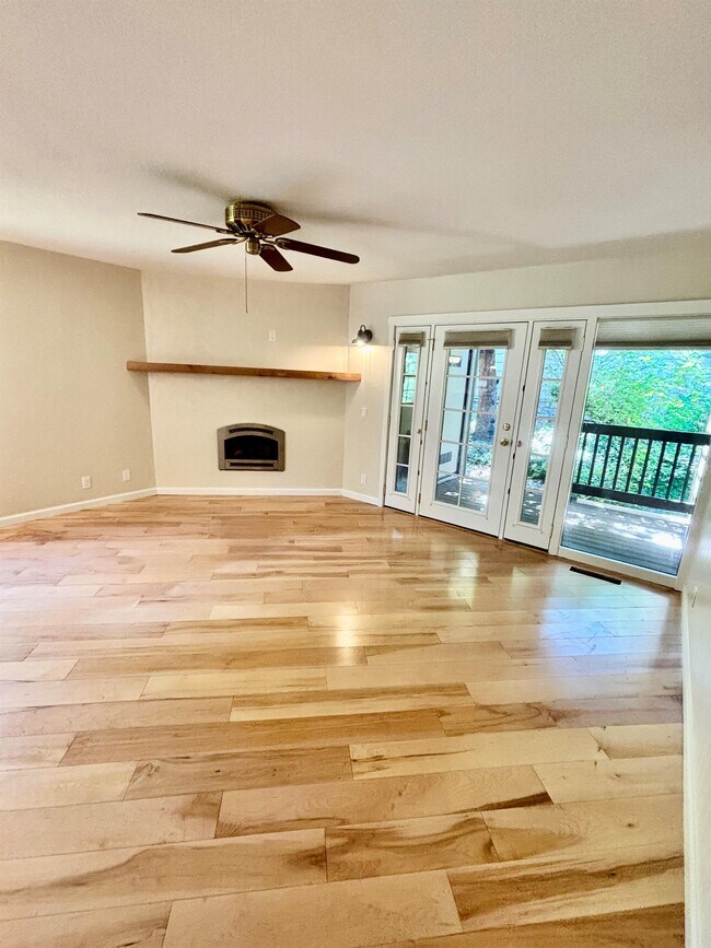 Foto del edificio - 315 Gracie Rd