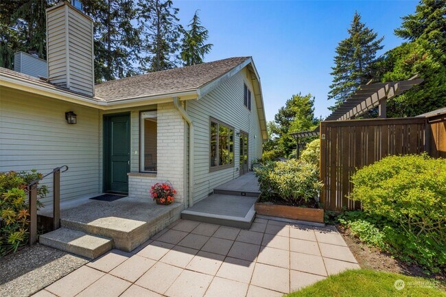 Building Photo - 24439 9th Pl S