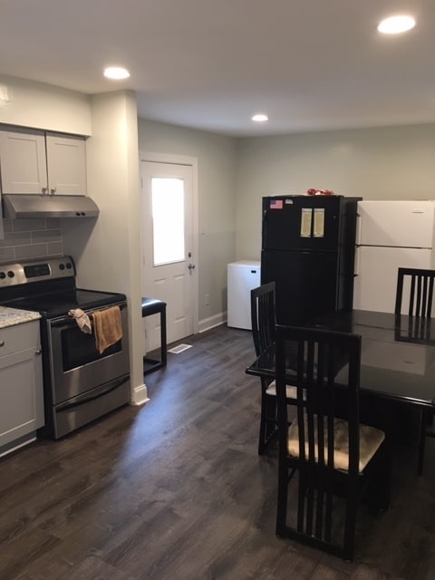 Foto del edificio - 702 Hudson Ave