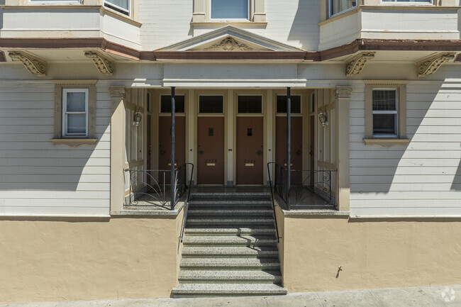 Entrance - 2332-2342 Taylor St