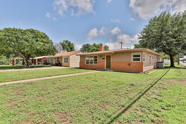 Building Photo - 4319 40th St