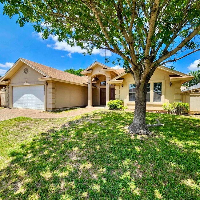 Foto del edificio - 8505 Ficus Cir
