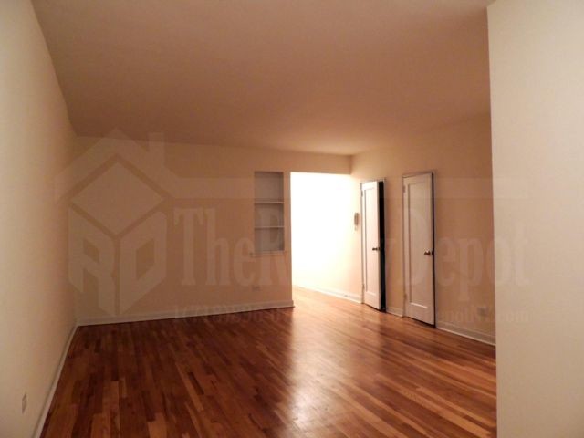 Foto principal - 6485 Wetherole St