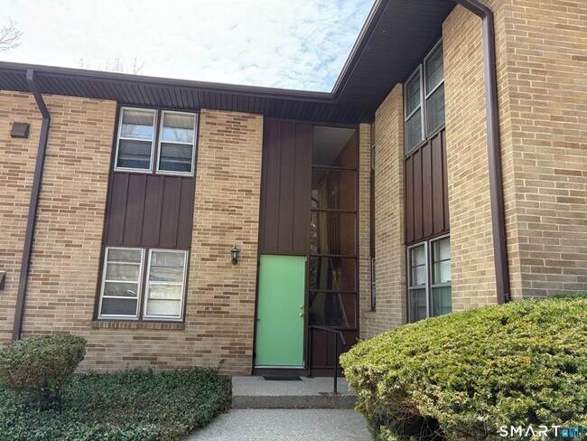 Foto del edificio - 888 Main St