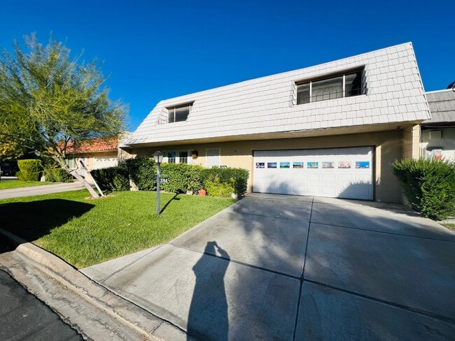 Building Photo - PRICE REDUCED! Utilities Included – Upgraded 2-Bedroom Duplex Near UNLV