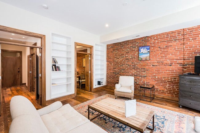 Building Photo - 1737 Connecticut Ave NW